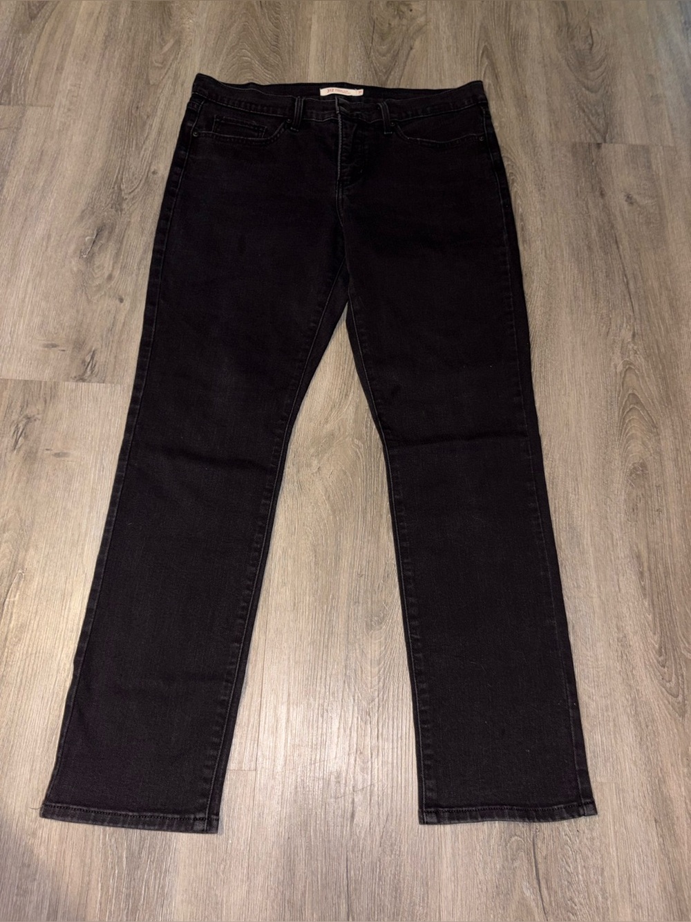 Levi’s | Black 312 Slim Jeans